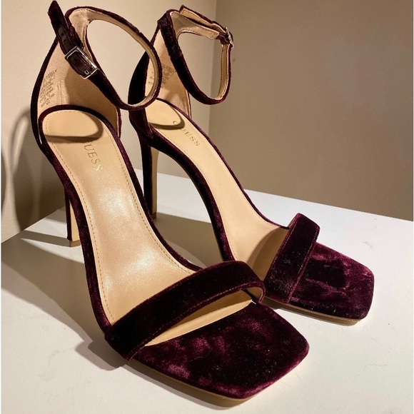 SUPER SEXY GUESS VELVET PURPLE RED STILETTOS - Picture 1 of 5